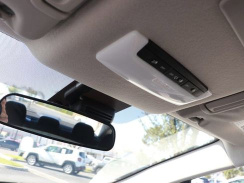 Used 2025 Nissan Versa SR w/ Trunk Package image 25