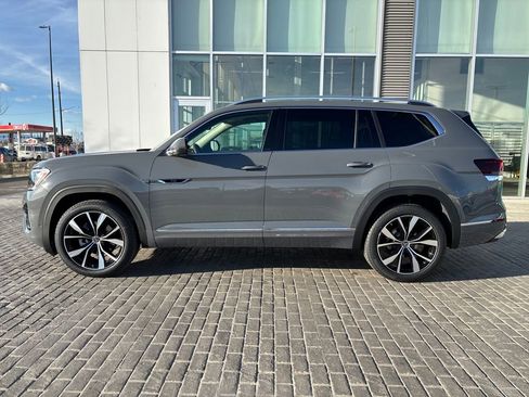 New 2026 Volkswagen Atlas SEL Premium R-Line AWD/4WD image 2