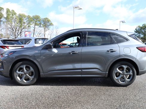 Used 2024 Ford Escape ST-Line image 2