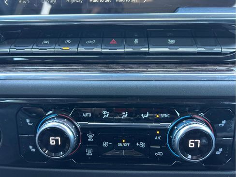 Used 2024 GMC Sierra 1500 Elevation image 32