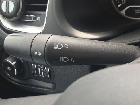 Used 2021 Jeep Renegade Latitude w/ Convenience Group AWD/4WD image 37