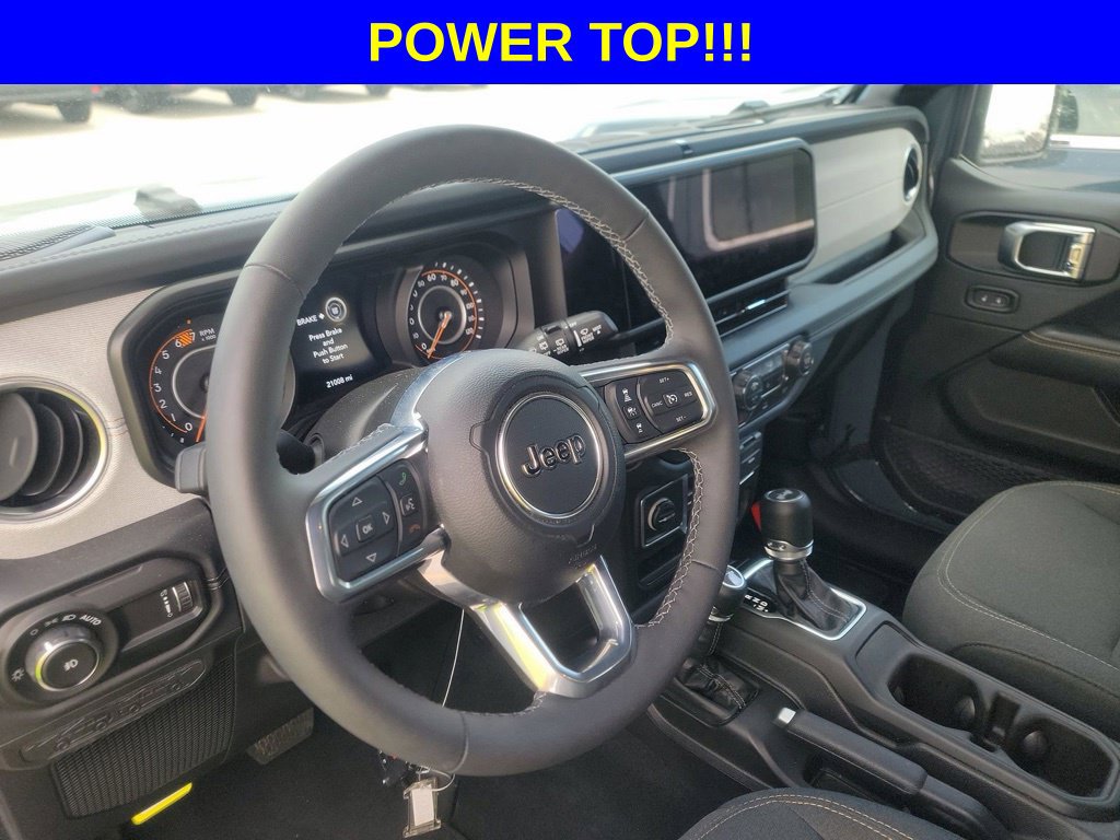 Used 2026 Jeep Wrangler Unlimited Sahara AWD/4WD image 6