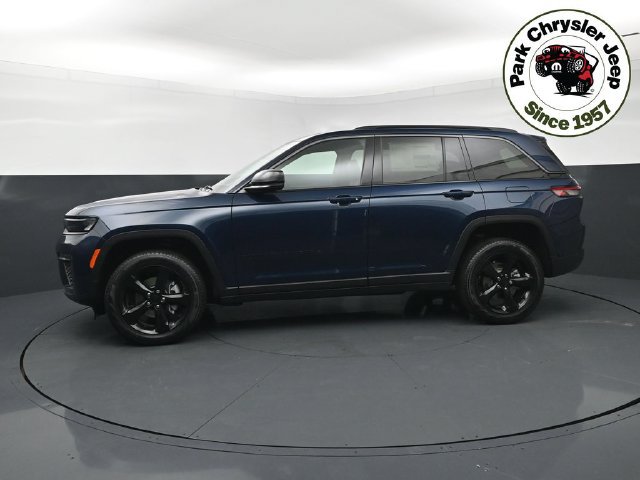 New 2026 Jeep Grand Cherokee Limited w/ Limited Altitude Package AWD/4WD image 6