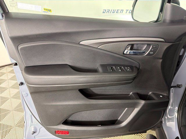 Used 2025 Honda Ridgeline RTL image 21
