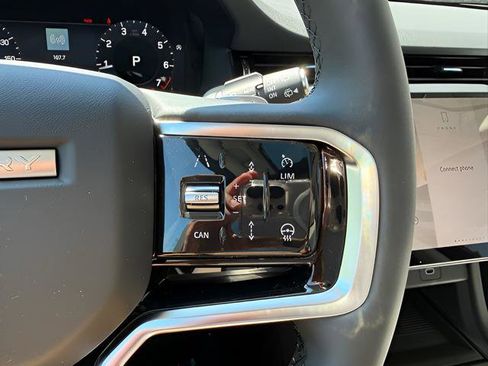 New 2025 Land Rover Discovery Sport S image 24