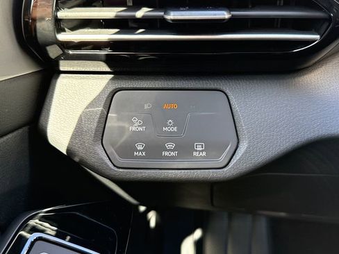 New 2025 Volkswagen ID.4 Pro S image 43