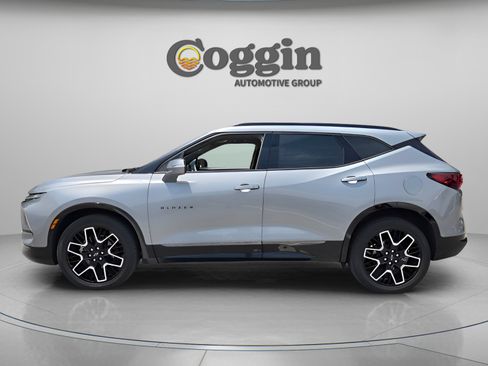 Certified 2023 Chevrolet Blazer RS w/ Enhanced Convenience Package AWD/4WD image 2