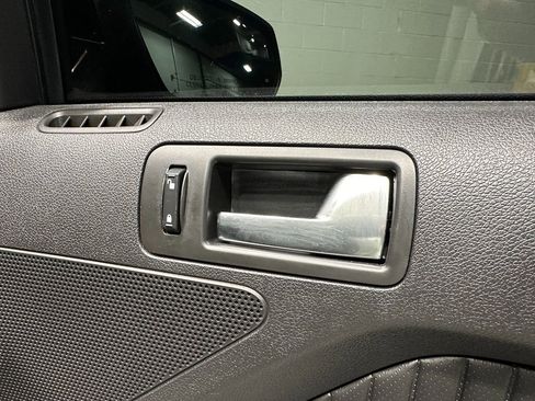 Used 2013 Ford Mustang Shelby GT500 image 16