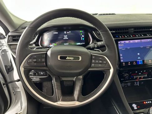 Used 2023 Jeep Grand Cherokee 4WD 4xe w/ Luxury Tech Group II image 14