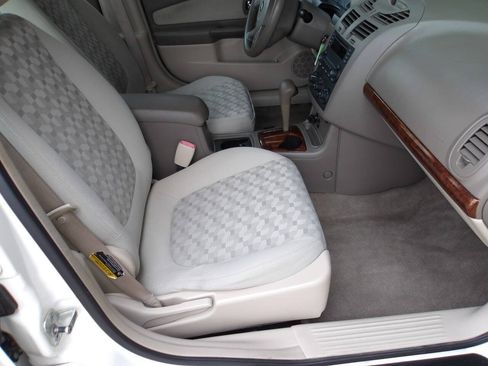 Used 2004 Chevrolet Malibu LS FWD image 6