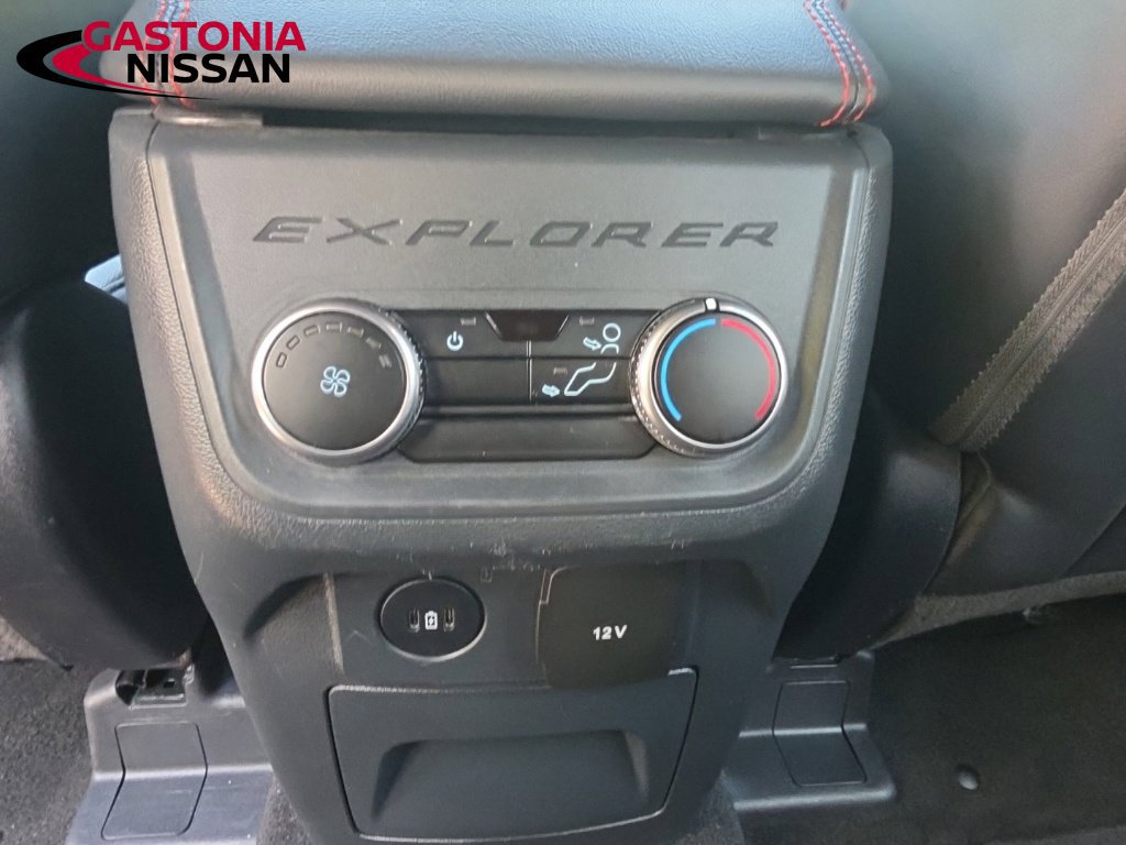 Used 2025 Ford Explorer ST-Line AWD/4WD image 36