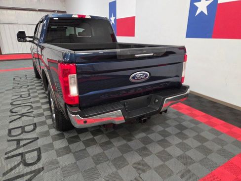 Used 2017 Ford F250 Lariat w/ Chrome Package image 12