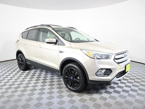 Used 2018 Ford Escape SE AWD/4WD image 9