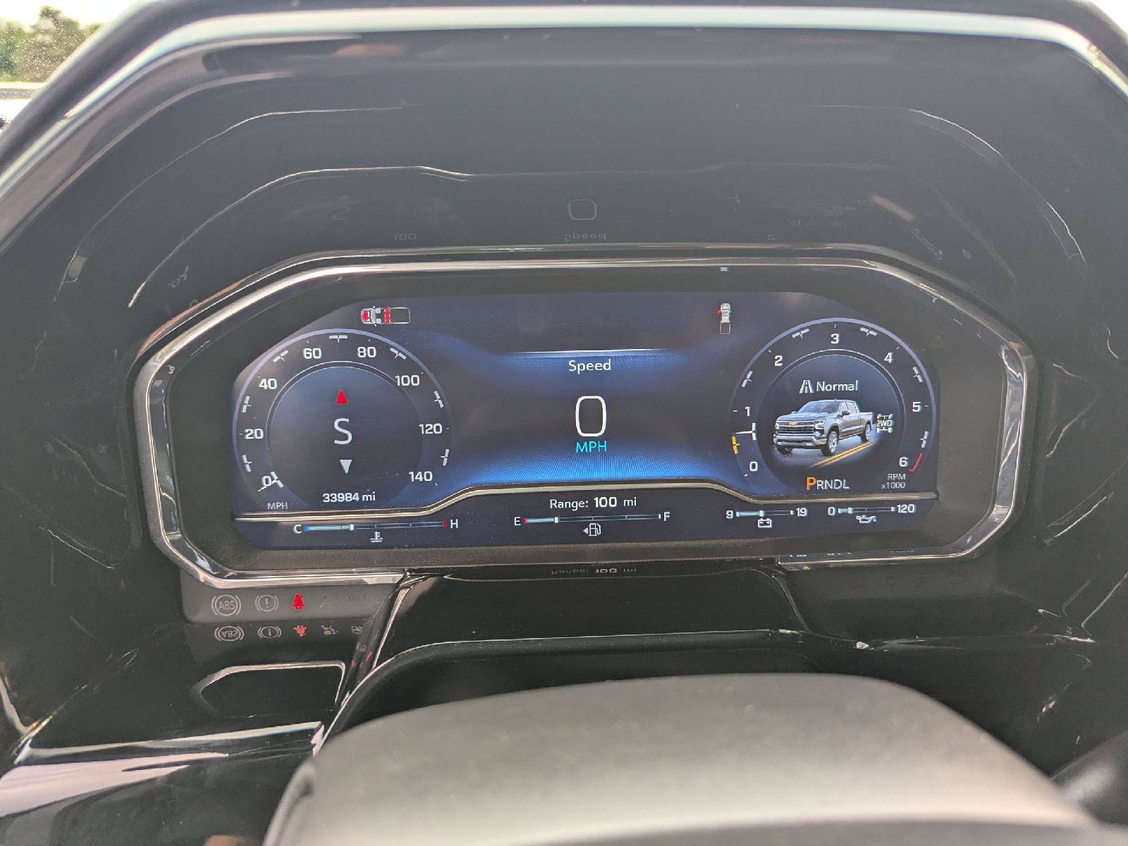 Used 2024 Chevrolet Silverado 1500 LT AWD/4WD image 19