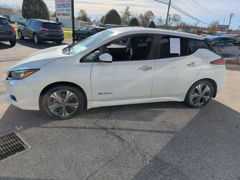 Used 2019 Nissan Leaf SV Plus w/ SV Plus Technology Package image 5