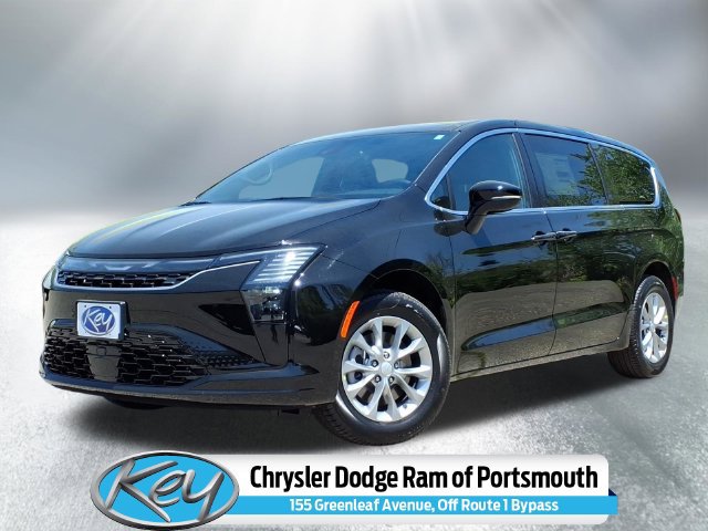 New 2027 Chrysler Pacifica Select AWD/4WD image 1