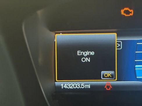 Used 2017 Ford Expedition EL XLT w/ Equipment Group 202A AWD/4WD image 30