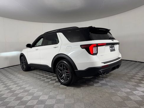 Used 2025 Ford Explorer ST w/ Sun And Sound Package AWD/4WD image 10