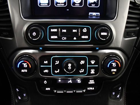 Used 2015 Chevrolet Tahoe LTZ AWD/4WD image 14