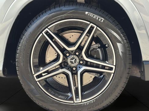 New 2026 Mercedes-Benz GLS 450 4MATIC image 26