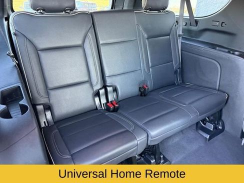 Used 2023 Chevrolet Suburban Premier AWD/4WD image 14