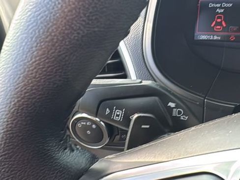 Certified 2022 Ford Edge Titanium w/ Class II Trailer Tow Package image 17