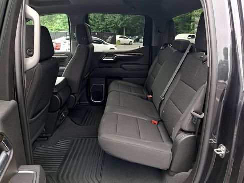 Used 2023 Chevrolet Silverado 1500 LT AWD/4WD image 13