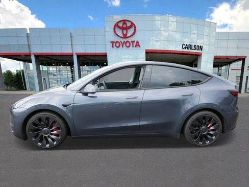 Used 2022 Tesla Model Y Performance AWD/4WD image 7