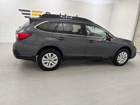 Used 2019 Subaru Outback 2.5i Premium AWD/4WD image 6