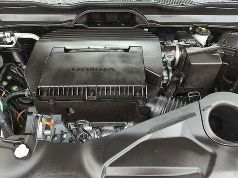 Certified 2025 Honda Pilot Elite image 24