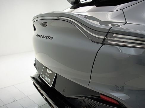 Used 2023 Aston Martin DBX 707 AWD/4WD image 14