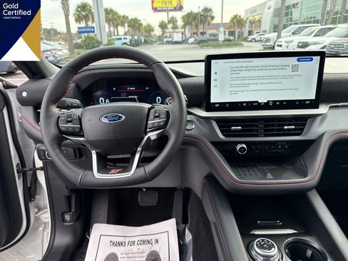 Certified 2025 Ford Explorer ST image 25