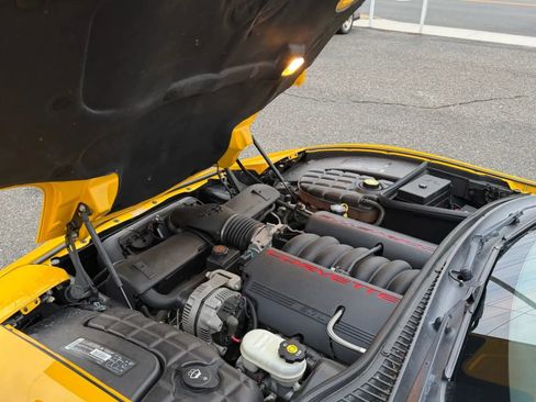 Used 2003 Chevrolet Corvette Coupe w/ Preferred Equipment Group image 5
