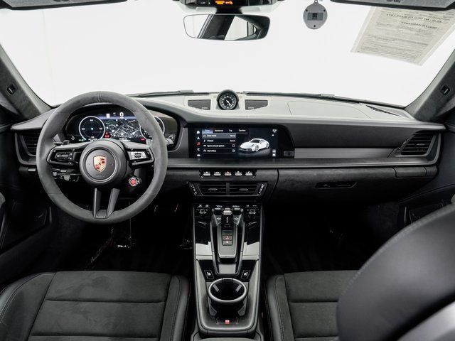 Certified 2025 Porsche 911 Carrera GTS RWD image 25