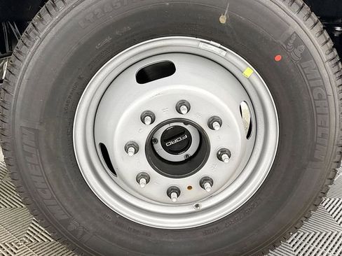 New 2026 Ford F350 XLT w/ FX4 Off-Road Package image 33