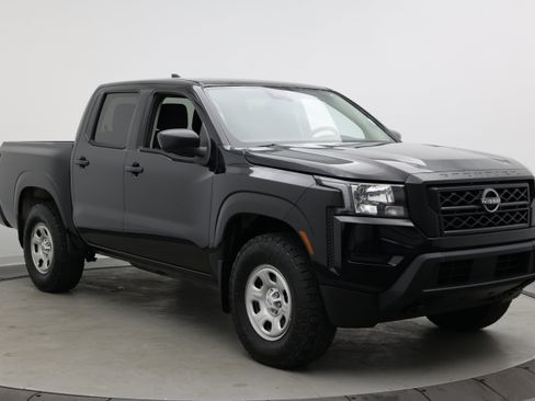 Used 2022 Nissan Frontier S w/ Technology Package AWD/4WD image 3