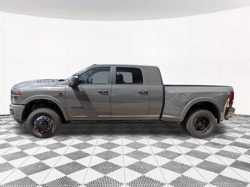 New 2026 RAM 3500 Limited AWD/4WD image 8