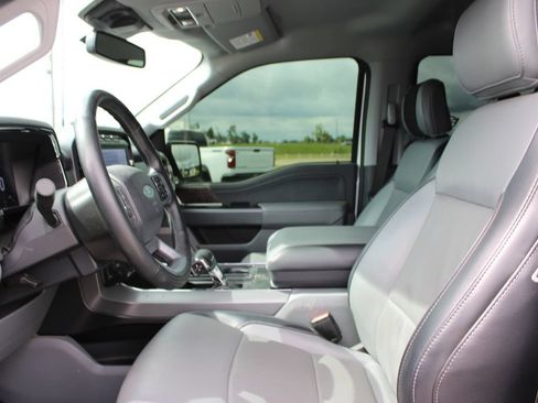 Used 2023 Ford F150 Lariat AWD/4WD image 19