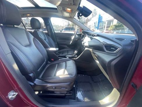 Used 2023 Buick Encore GX Essence w/ Experience Buick Package image 23