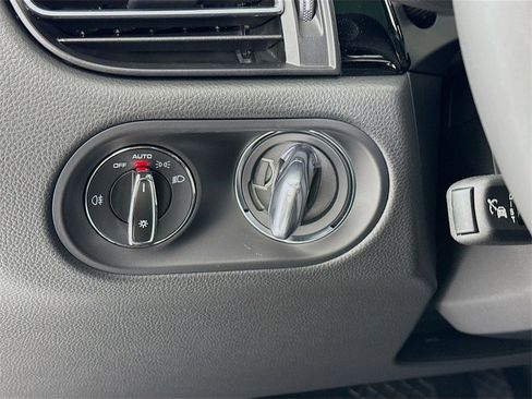 New 2026 Porsche Macan S image 15