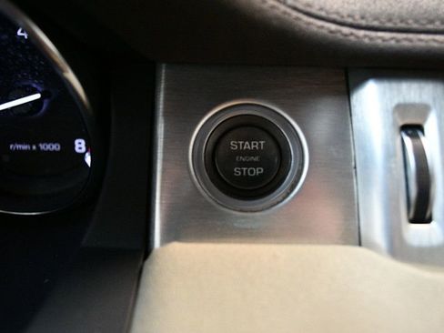 Used 2015 Land Rover Range Rover Evoque Pure Plus image 64