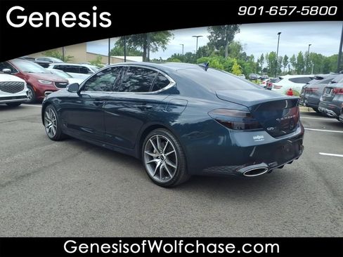 Used 2024 Genesis G70 2.5T RWD image 3
