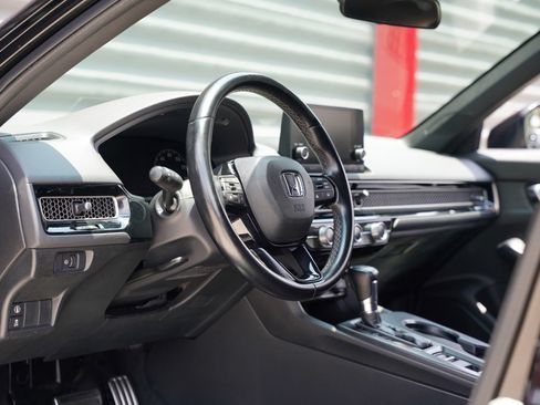 Used 2022 Honda Civic Sport image 13