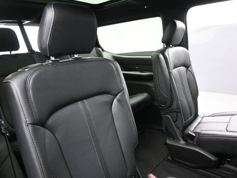 New 2026 Jeep Grand Wagoneer Limited AWD/4WD image 21