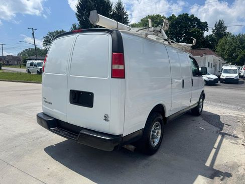 Used 2010 Chevrolet Express 3500 w/ Power Package RWD image 4