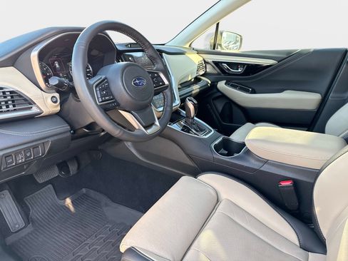 Used 2025 Subaru Outback Limited AWD/4WD image 34