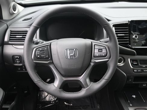 New 2025 Honda Ridgeline RTL image 17