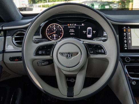 Used 2023 Bentley Flying Spur V8 AWD/4WD image 17