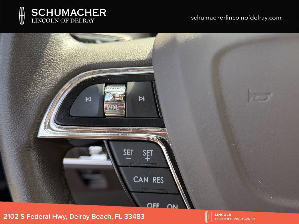 Used 2022 Lincoln Nautilus FWD w/ Premium Package image 22