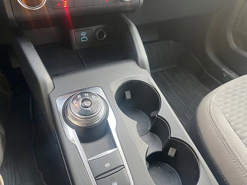 Used 2020 Ford Escape SE image 26